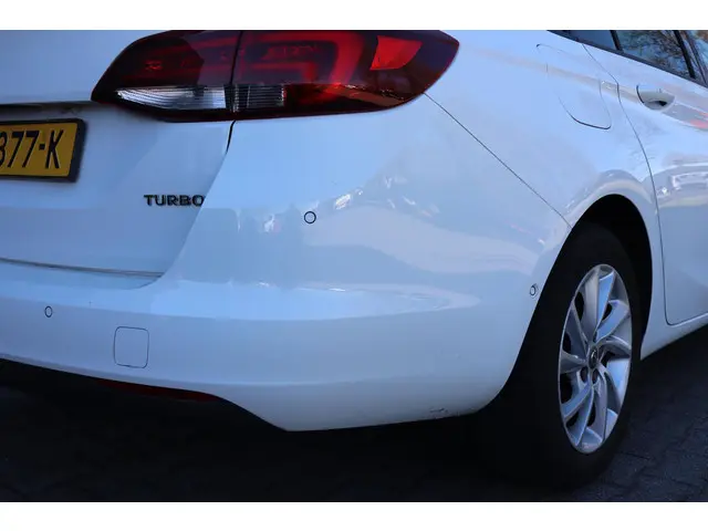 Opel Astra Sports Tourer 1.4 Innovation 2017 Benzine 27