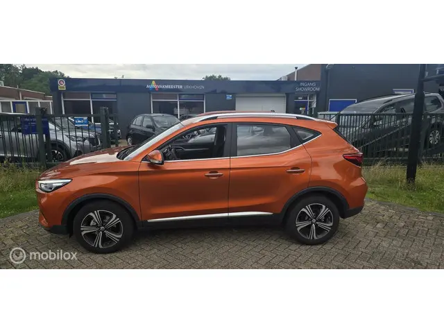 MG ZS 1.5,carplay/cruise/nog fabrieksgarantie 2024 Benzine 2