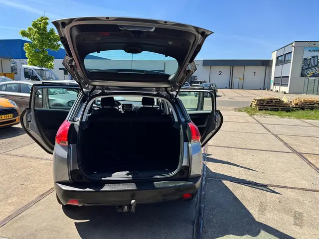 Peugeot 2008 1.2 PureTech Active 2015 Benzine 4