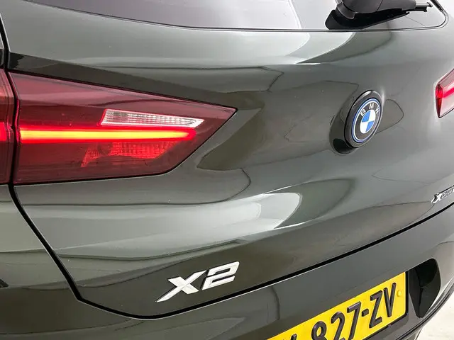 BMW X2 xDrive25e High Executive 2023 Hybride Benzine 41