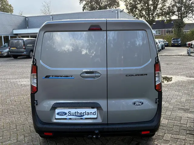 Ford E-Transit Courier Limited 44 kWh 2026 Elektrisch 6