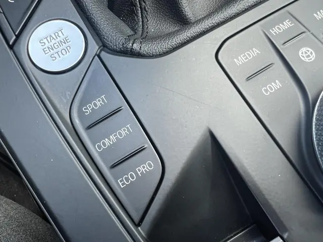 BMW 1 Serie 118i *Carplay*ECC*Garantie 2021 Benzine 15