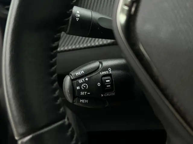 Peugeot 208 1.2 PureTech Allure Pack 2021 Benzine 13