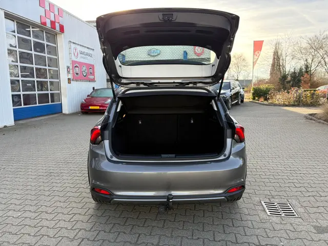 Fiat Tipo Cross 1.0 City Cross 2021 Benzine 13