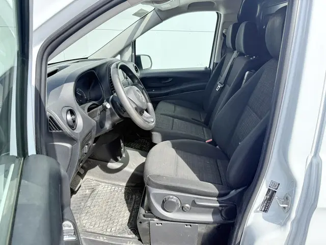 Mercedes-Benz eVito 111 2020 Elektrisch 7