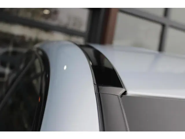 Mercedes-Benz GLC 250 4MATIC Business 2017 Benzine 25