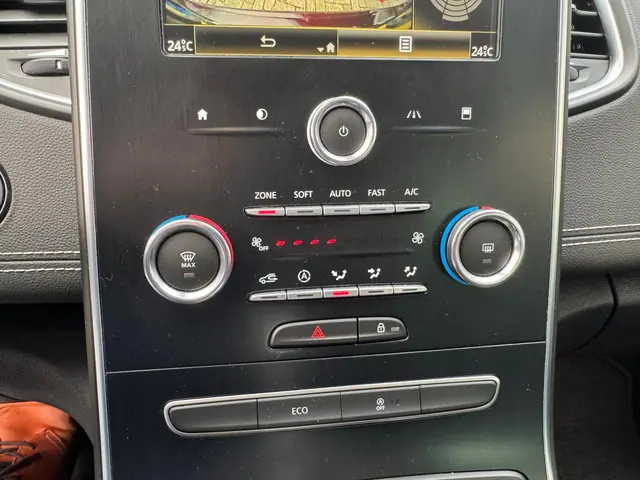 Renault Scénic TCe 140 EDC Intens 2022 Benzine 18