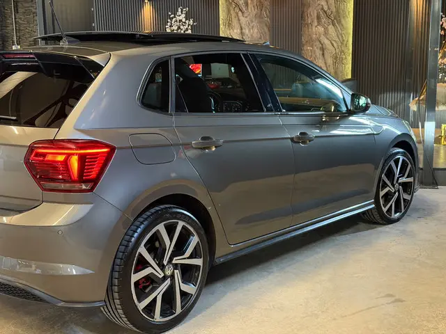 Volkswagen Polo 2.0 TSI GTI|PANO|BEATS|BOMVOL! 2019 Benzine 7