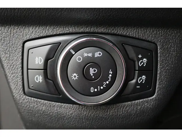 Ford Transit Courier 1.5 TDCI Trend 2018 Diesel 30