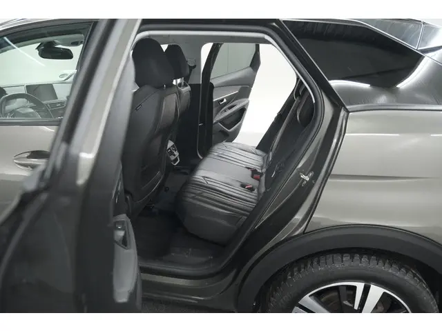 Peugeot 3008 PureTech 130 EAT6 Allure 2017 Benzine 31
