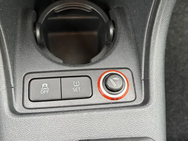 Volkswagen up! 1.0 move up! BlueMotion 2015 Benzine 23