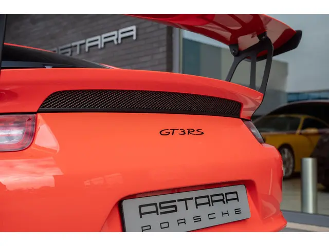Porsche 911 4.0 GT3 RS | PCCB | Neuslift 2015 Benzine 36