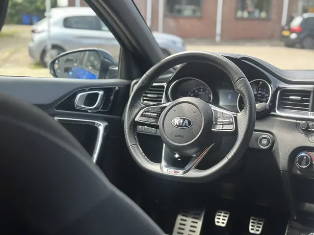 Kia Ceed 1.4 T-GDi GT-Line 2019 Benzine 10