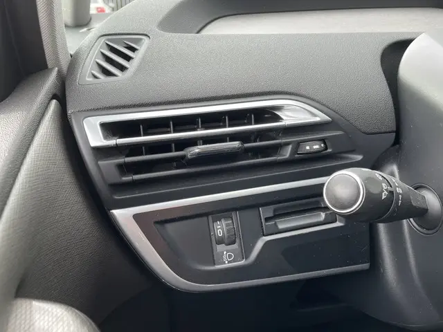Citroën C4 Picasso 1.6 THP Exclusive 2013 Benzine 32