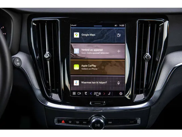 Volvo V60 2.0 B3 Essential Edition 2023 Benzine 11