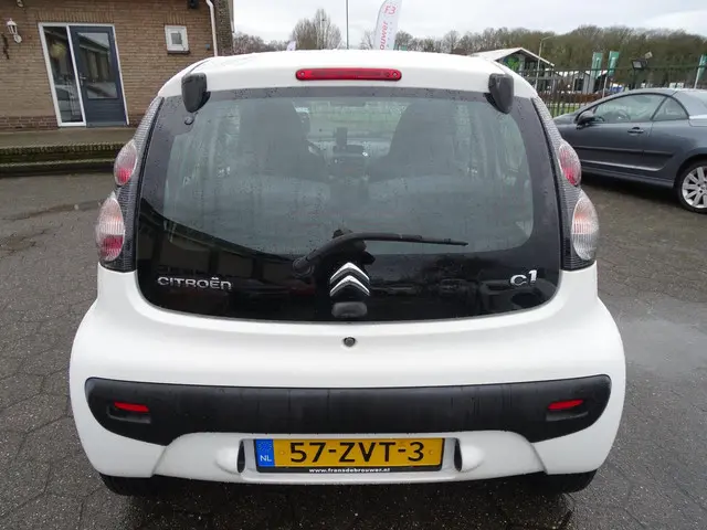 Citroën C1 1.0 Attraction AIRCO/5 DEURS 2013 Benzine 6