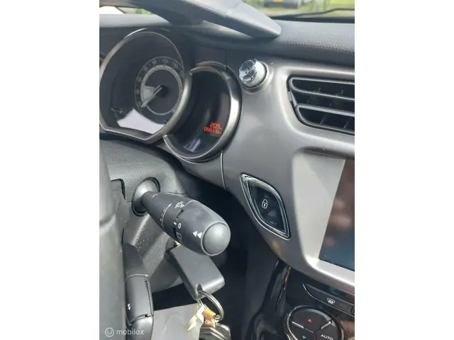 Citroën C3 1.2 PureTech Selection 2017 Benzine 24