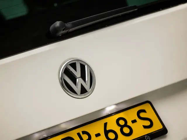 Volkswagen Transporter Kombi 2.0 TDI L1H1 2020 Diesel 24