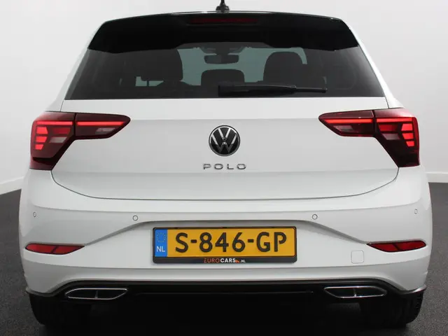 Volkswagen Polo 1.0 TSI R-Line DSG 2023 Benzine 9