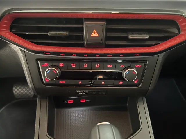 SEAT Ibiza 1.0 EcoTSI FR 115 PK DSG 2024 Benzine 28