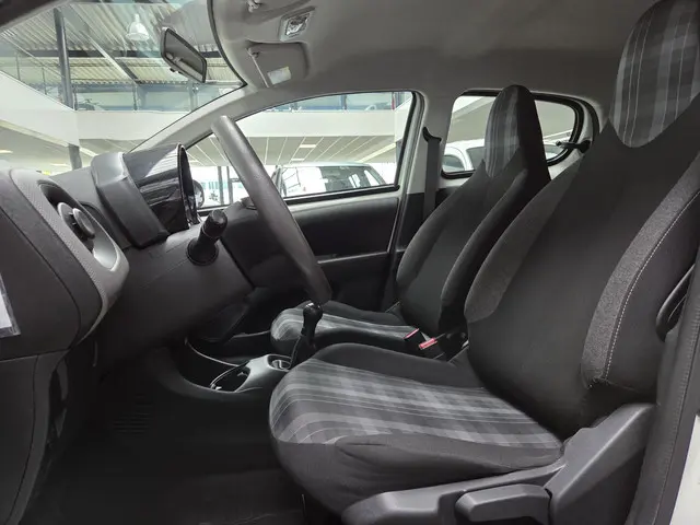 Peugeot 108 1.0 e-VTi Active 2019 Benzine 10