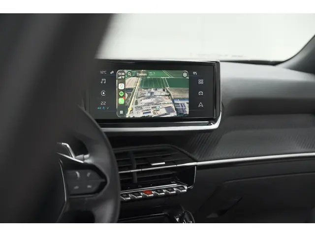 Peugeot 2008 1.2 Hybrid 136 Style 2025 Hybride Benzine 50