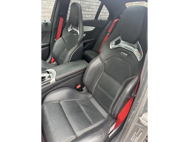 Mercedes-Benz C-Klasse AMG 43 4MATIC 2017 Benzine 26