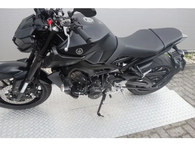 Yamaha MT 09 ABS 2019 Benzine 18