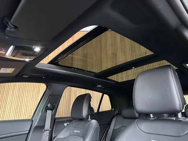 Kia Sportage 1.6 T-GDi MHEV GT-Line 2023 Benzine 4