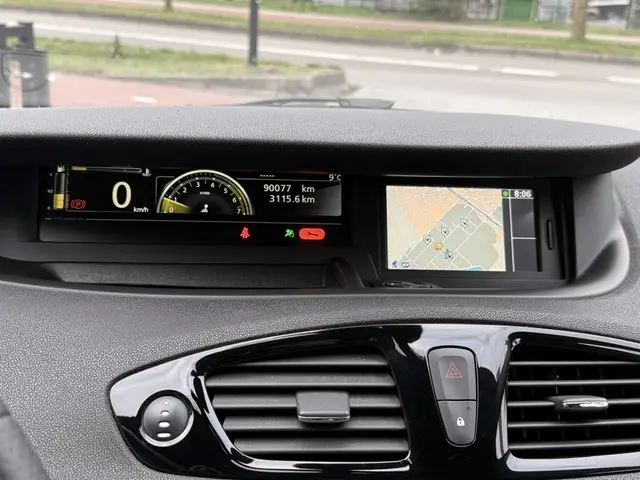 Renault Scénic 1.2 TCe Bose 2014 Benzine 22