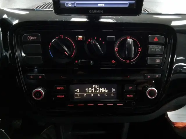Volkswagen up! 1.0 move up! BlueMotion 2015 Benzine 9