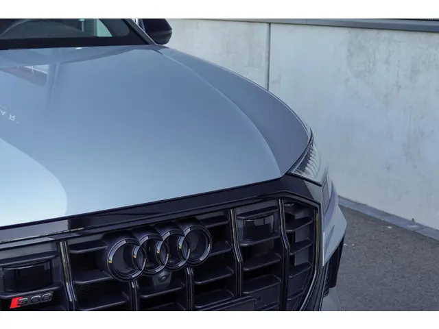 Audi SQ8 4.0 TFSI quattro 2021 Benzine 18
