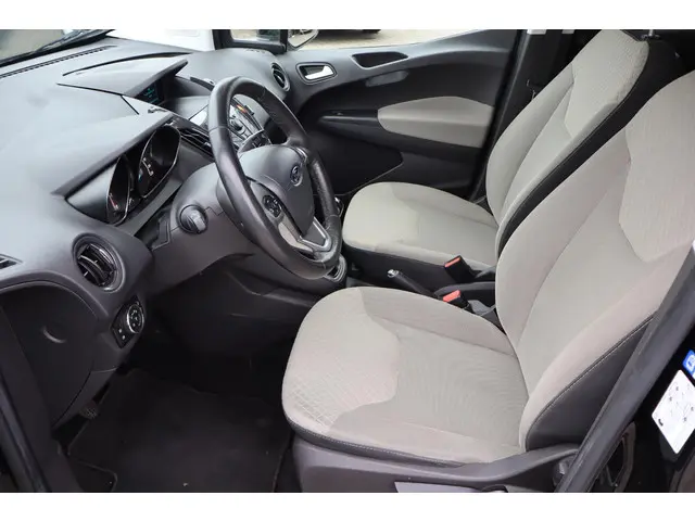 Ford Tourneo Courier 1.0 Titanium 2016 Benzine 17