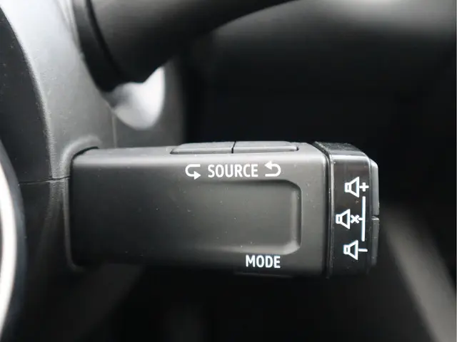 Renault Captur 1.0 TCe 90 2023 Benzine 26