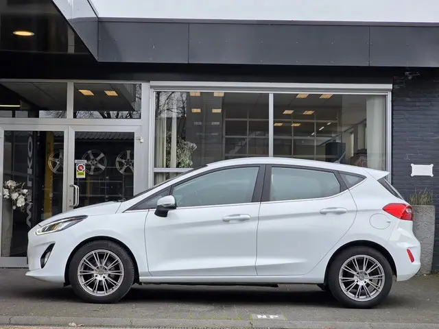 Ford Fiesta 1.0 EcoBoost Titanium 2018 Benzine 2
