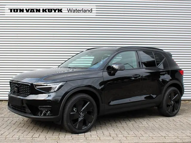 Volvo XC40 2.0 B4 Plus Black Edition 2025 Benzine