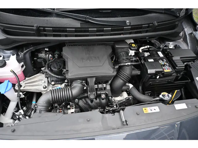 Hyundai i10 1.0 Comfort 2023 Benzine 32