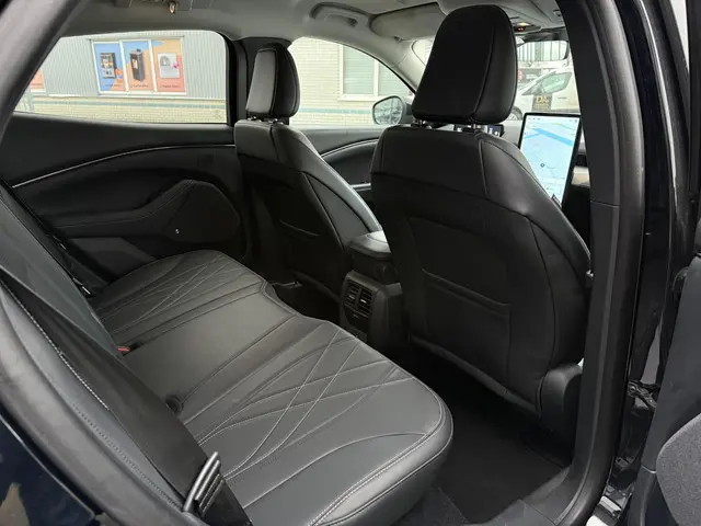 Ford Mustang Mach-E Aut. 75kWh 2021 Elektrisch 15