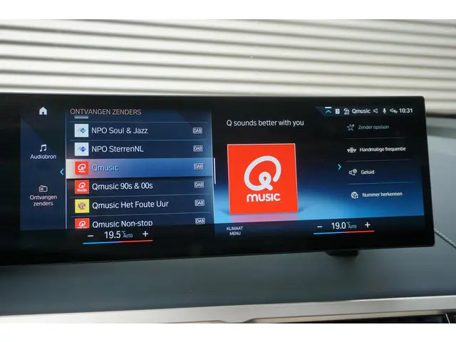 BMW iX xDrive50 2023 Elektrisch 30