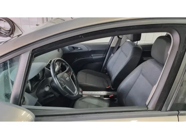 Opel Meriva 1.4 Turbo Cosmo 2013 Benzine 5