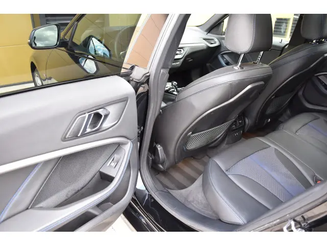 BMW 2 Serie Gran Coupé 218i 2021 Benzine 24