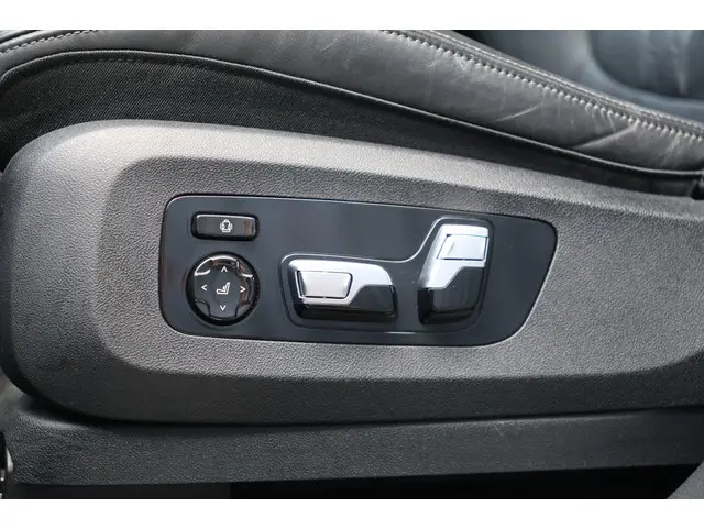 BMW X5 xDrive45e High Executive 2021 Hybride Benzine 73