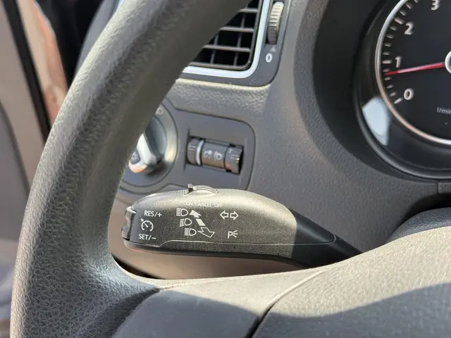 Volkswagen Polo 1.2 TSI BlueMotion Edition 2013 Benzine 19