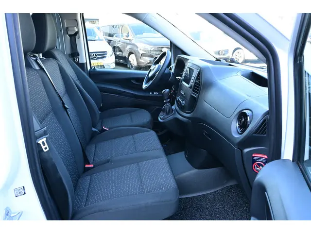 Mercedes-Benz Vito 114 CDI L2 DC 2022 Diesel 7