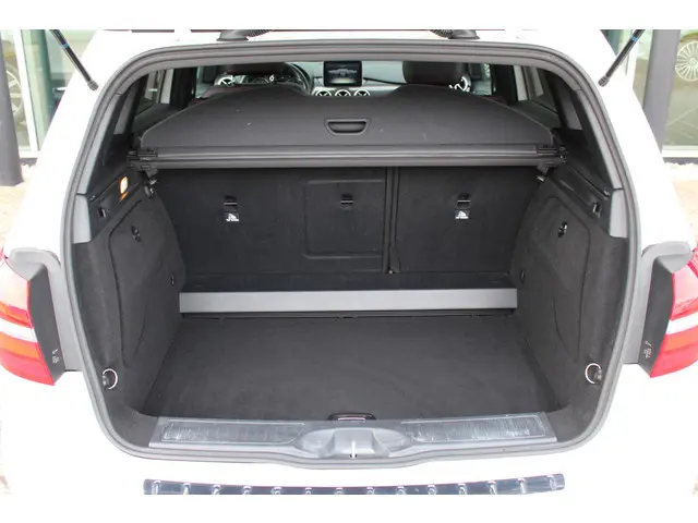 Mercedes-Benz B-Klasse 180 Ambition 2017 Benzine 16