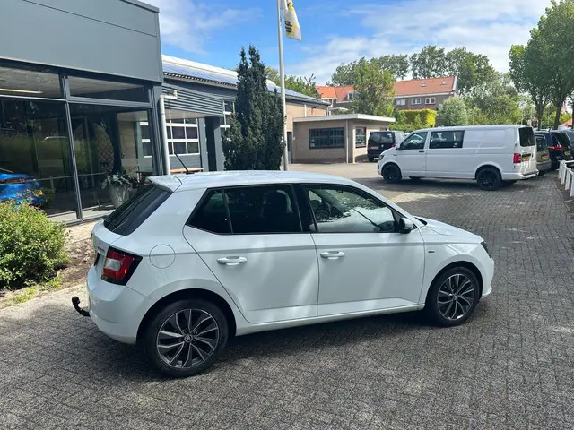 Škoda Fabia 1.0 TSI Drive navigatie trekhaak 2017 Benzine 8