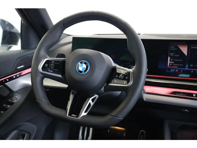 BMW i5 eDrive40 2025 Elektrisch 11