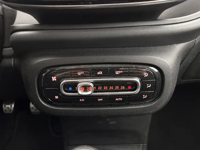 Smart Forfour 1.0 Pure Cool&Audio Pack 2017 Benzine 13