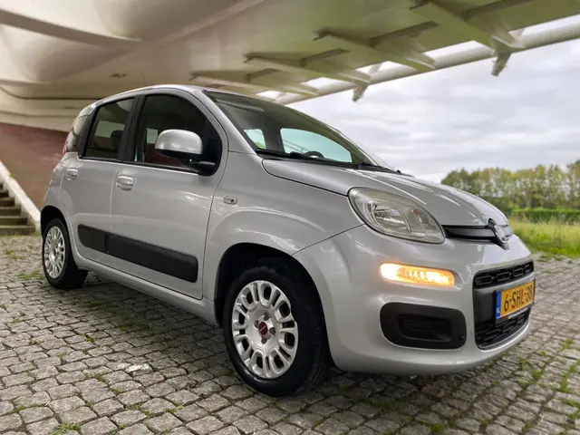 Fiat Panda 0.9 TwinAir Edizione Cool airco 2013 Benzine 4