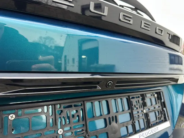 Peugeot 2008 1.2 Hybrid 145 PK GT 2025 Hybride Benzine 49